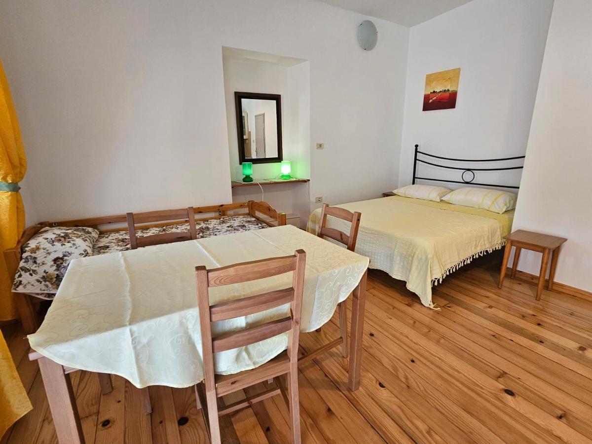 Apartments La Pergola Rovinj Exterior photo